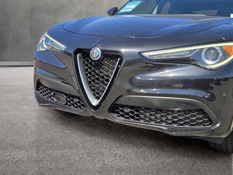 Used 2020 Alfa Romeo Stelvio Ti AWD/4WD image 8