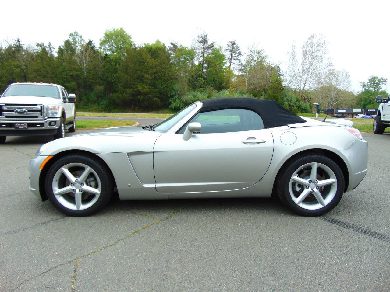 Used 2008 Saturn Sky w/ Premium Trim Package