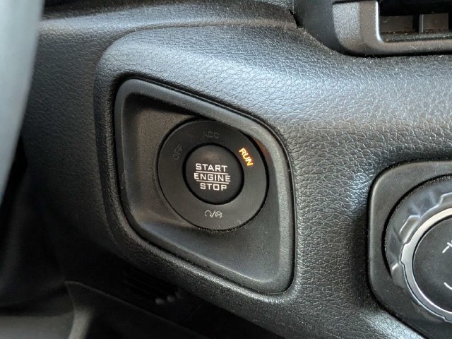 Used 2024 Jeep Wrangler Unlimited AWD/4WD image 25