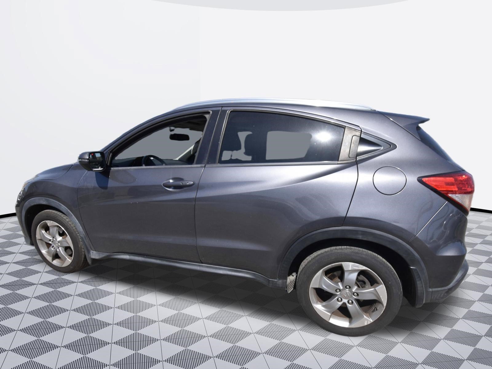Used 2017 Honda HR-V EX-L image 6