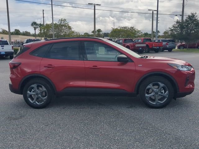 New 2026 Ford Escape ST-Line w/ Tech Pack #1 FWD image 16