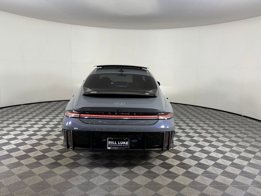 Used 2024 Hyundai Ioniq 6 Limited image 9