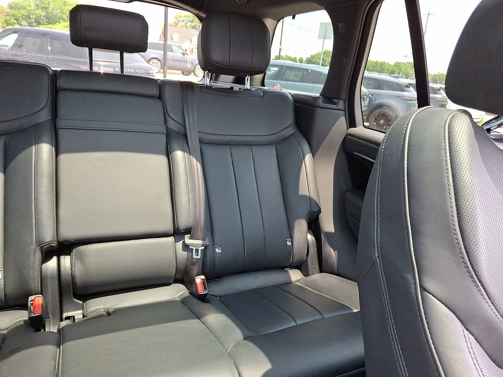 Certified 2023 Land Rover Range Rover SE image 14