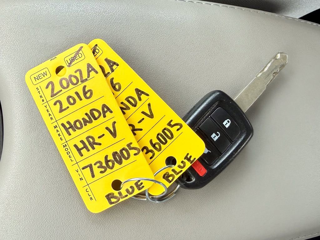 Used 2016 Honda HR-V LX image 28