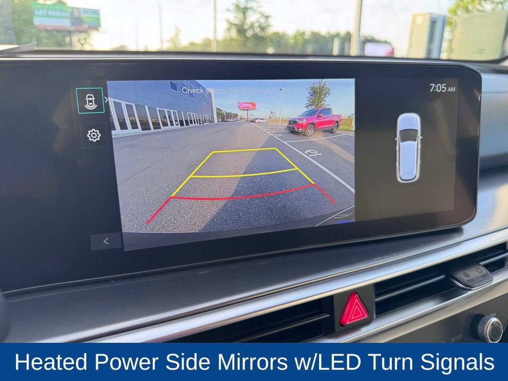 Used 2025 Kia Sorento EX image 17