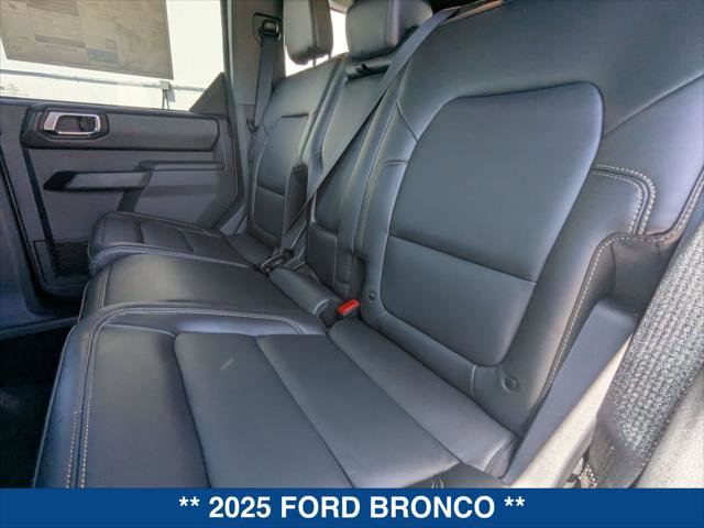 New 2025 Ford Bronco Badlands AWD/4WD image 18