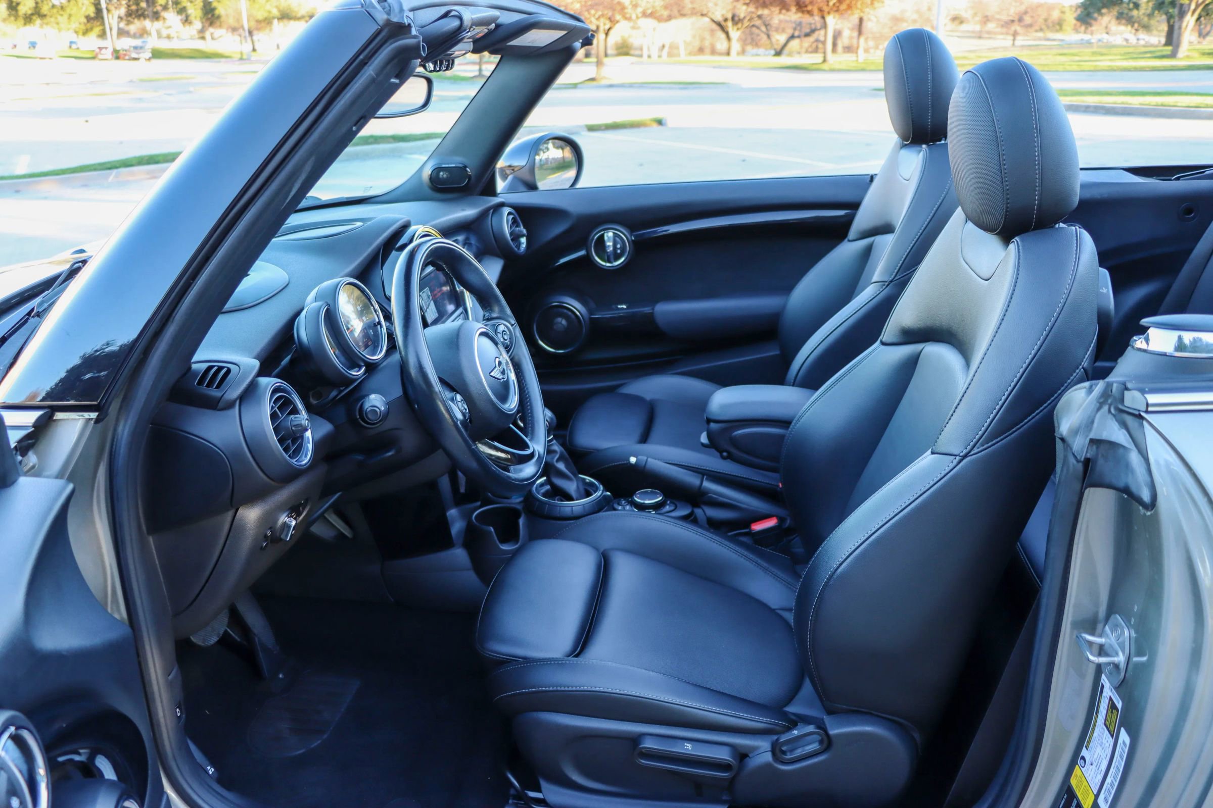 Used 2017 MINI Cooper S image 18