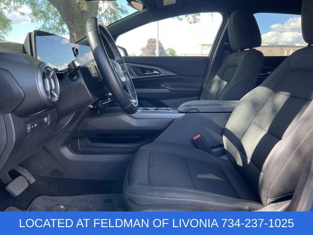 Certified 2025 Chevrolet Equinox EV LT w/ Comfort Package FWD image 18