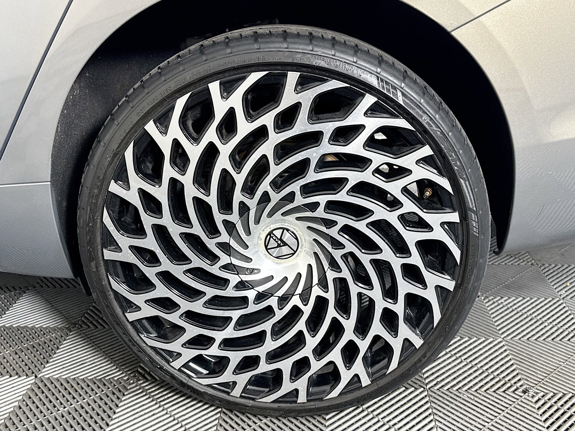 Used 2019 Chevrolet Impala LT w/ Sunroof and Spoiler Package image 36