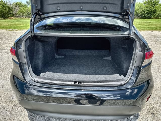 Used 2025 Toyota Corolla LE FWD image 22