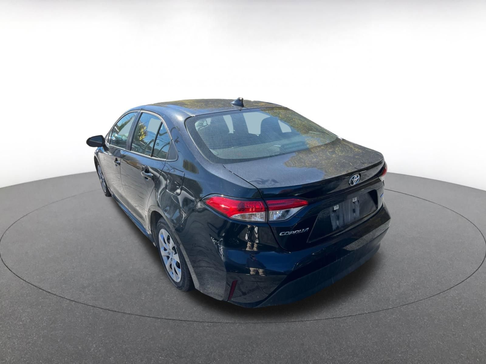 Used 2025 Toyota Corolla LE image 7