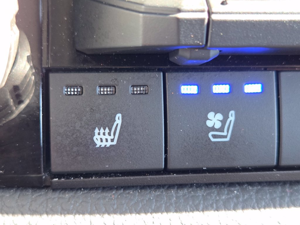 Used 2023 Toyota Tundra Limited AWD/4WD image 16