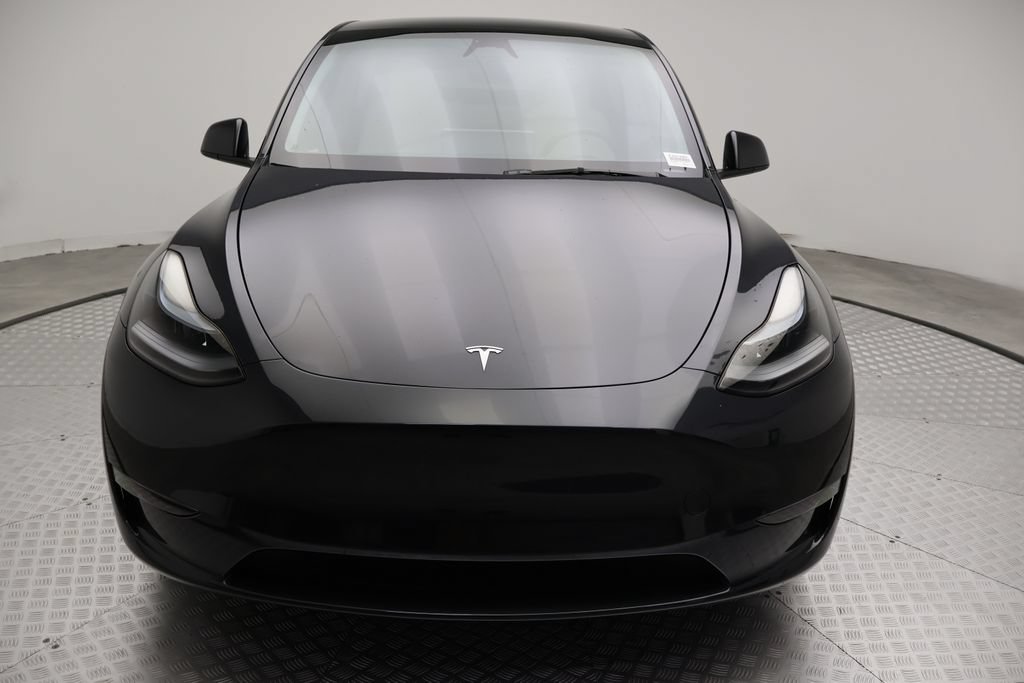 Used 2025 Tesla Model Y Long Range RWD image 5