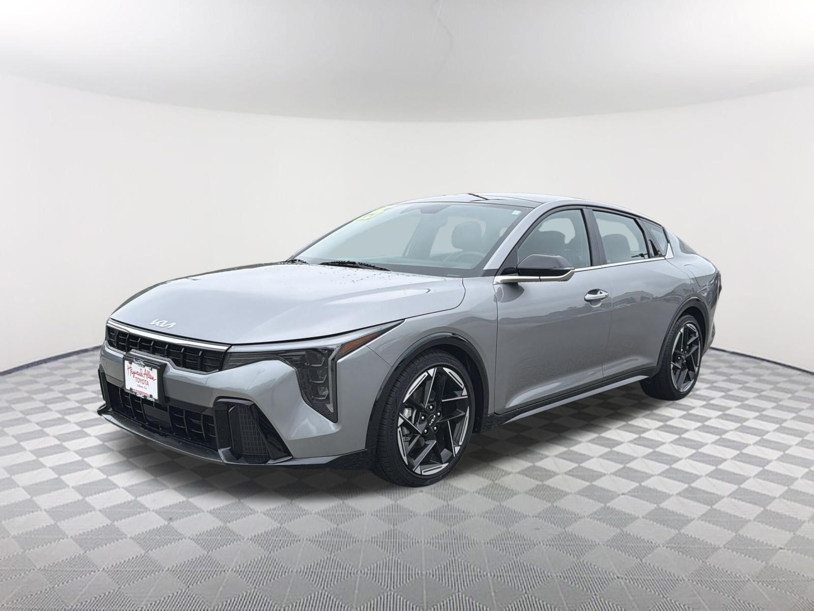 Used 2025 Kia K4 GT-Line w/ GT-Line Sunroof Package FWD image 3