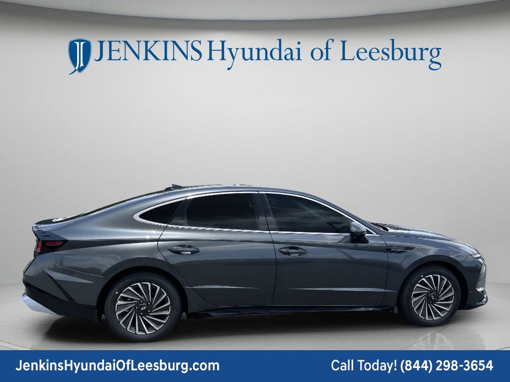 New 2026 Hyundai Sonata SEL FWD image 4