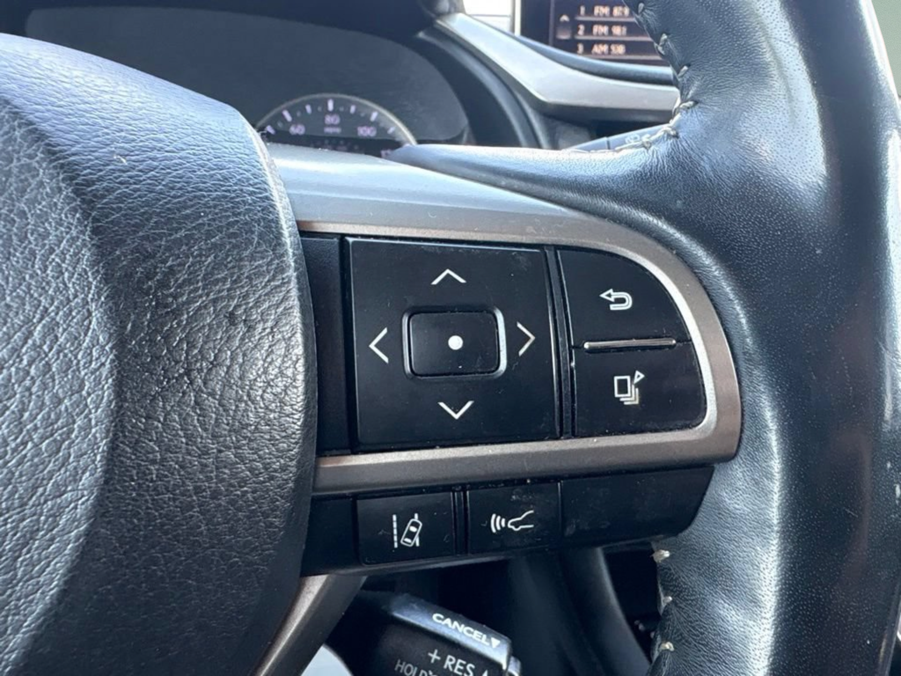 Used 2019 Lexus RX 350 AWD w/ Navigation Package image 11
