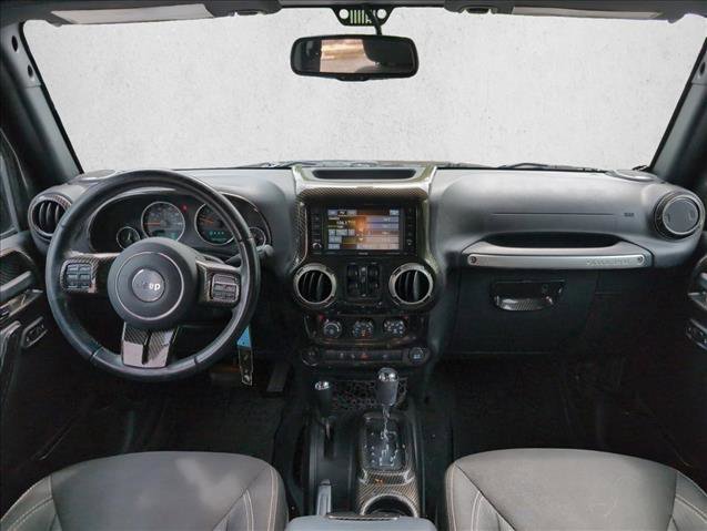 Used 2016 Jeep Wrangler Unlimited Rubicon w/ Connectivity Group AWD/4WD image 19