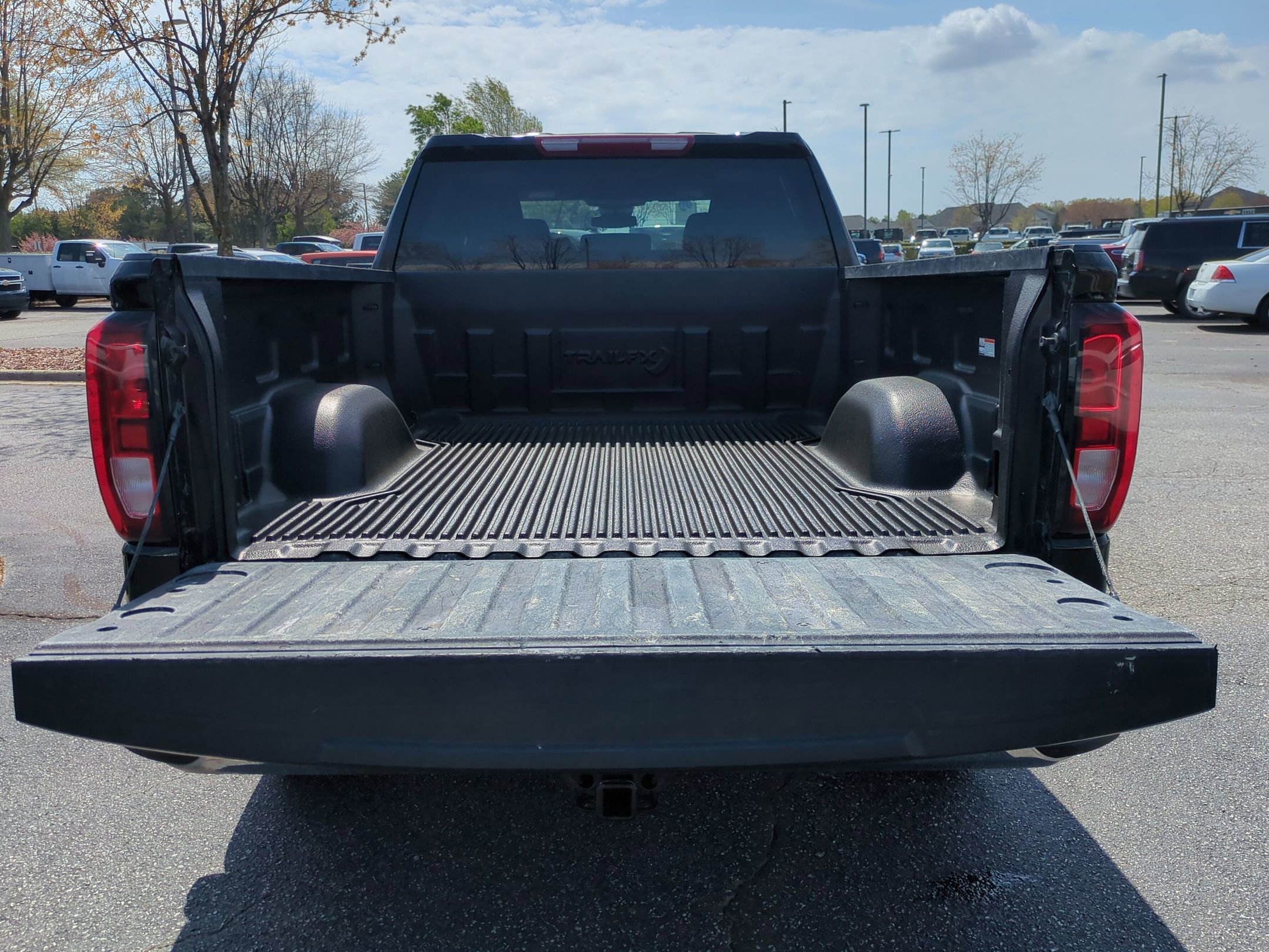 Certified 2023 GMC Sierra 1500 Pro w/ Pro Value Package image 32