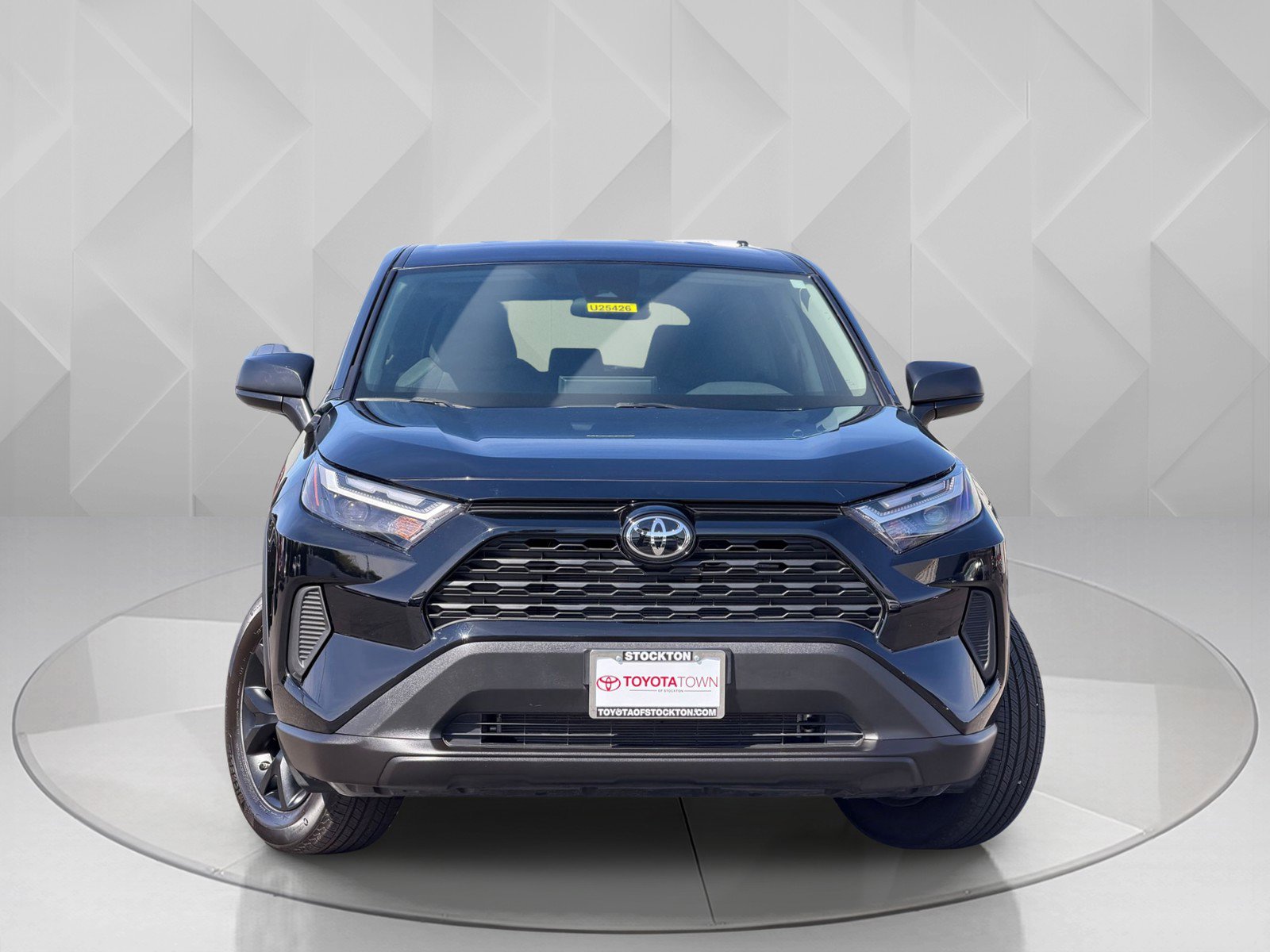 Used 2025 Toyota RAV4 LE image 5