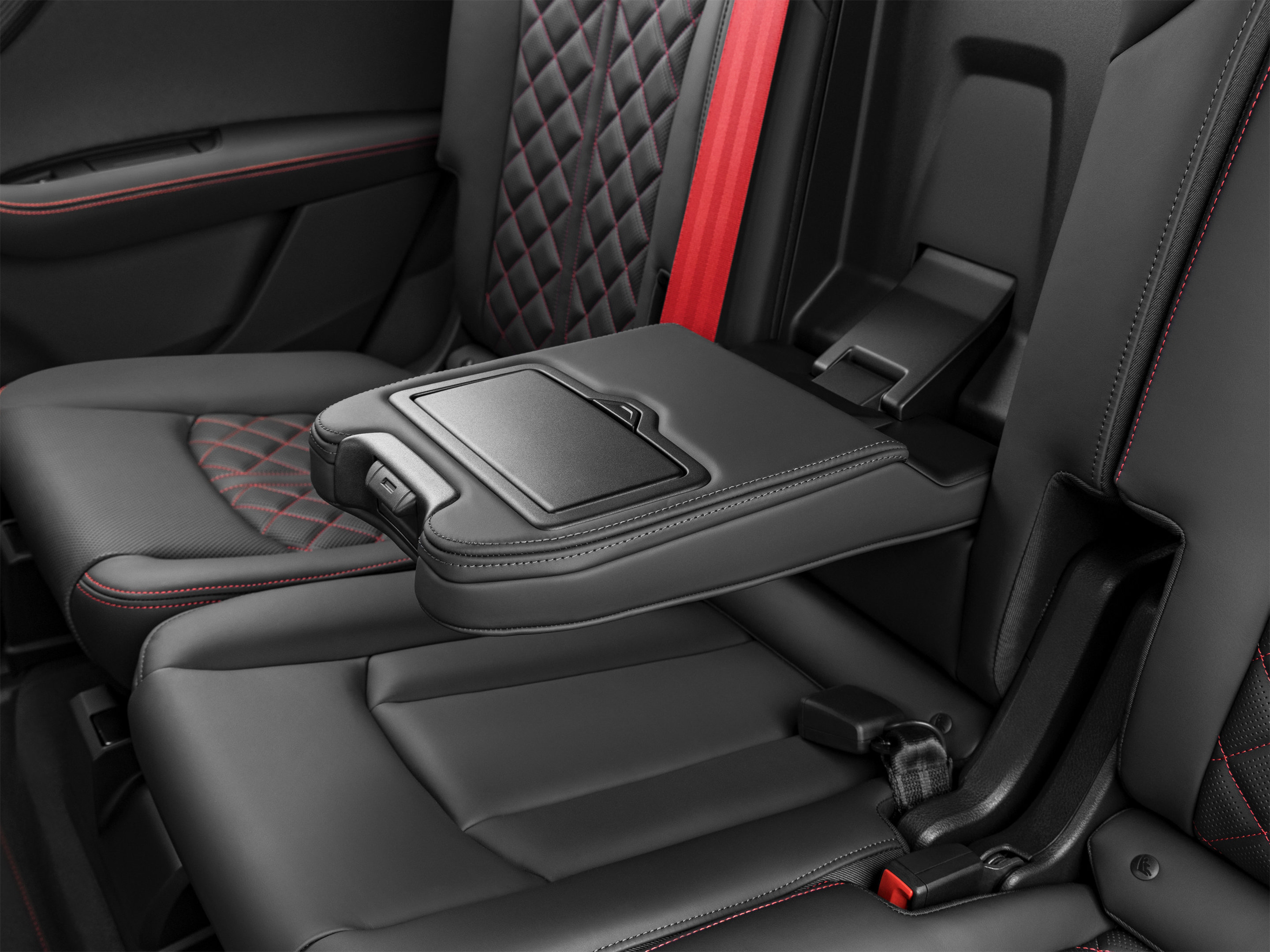 Used 2025 Audi SQ7 Prestige w/ Prestige Package AWD/4WD image 37