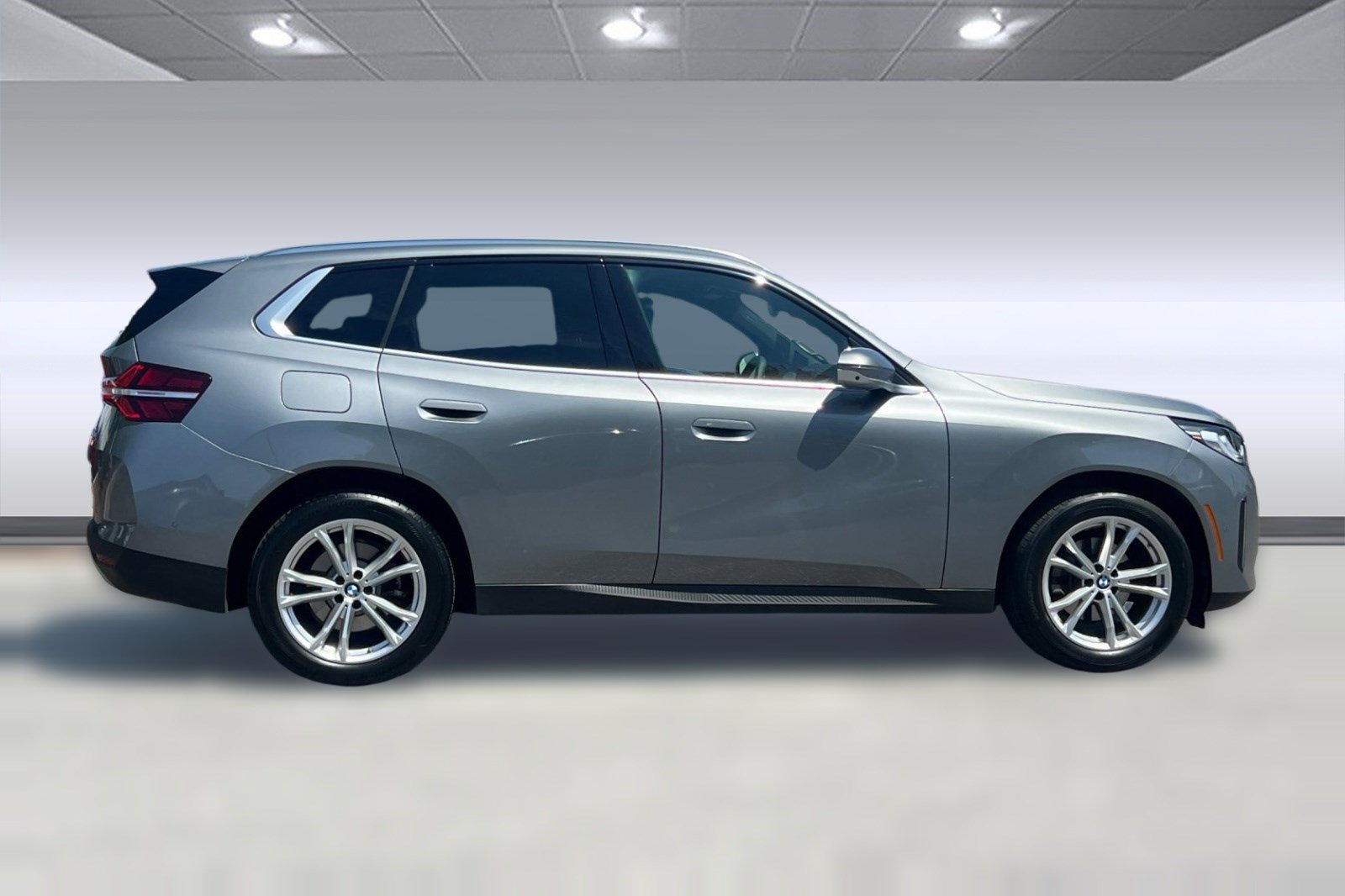 Used 2025 BMW X3 xDrive30i w/ Premium Package AWD/4WD image 7