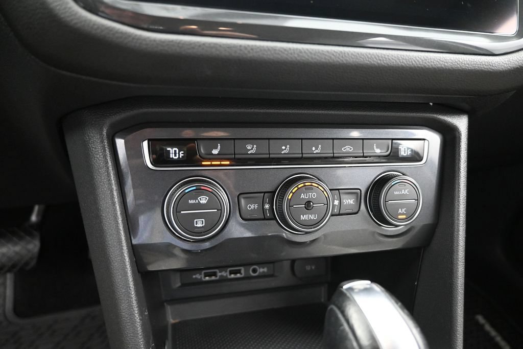 Used 2019 Volkswagen Tiguan SEL AWD/4WD image 10