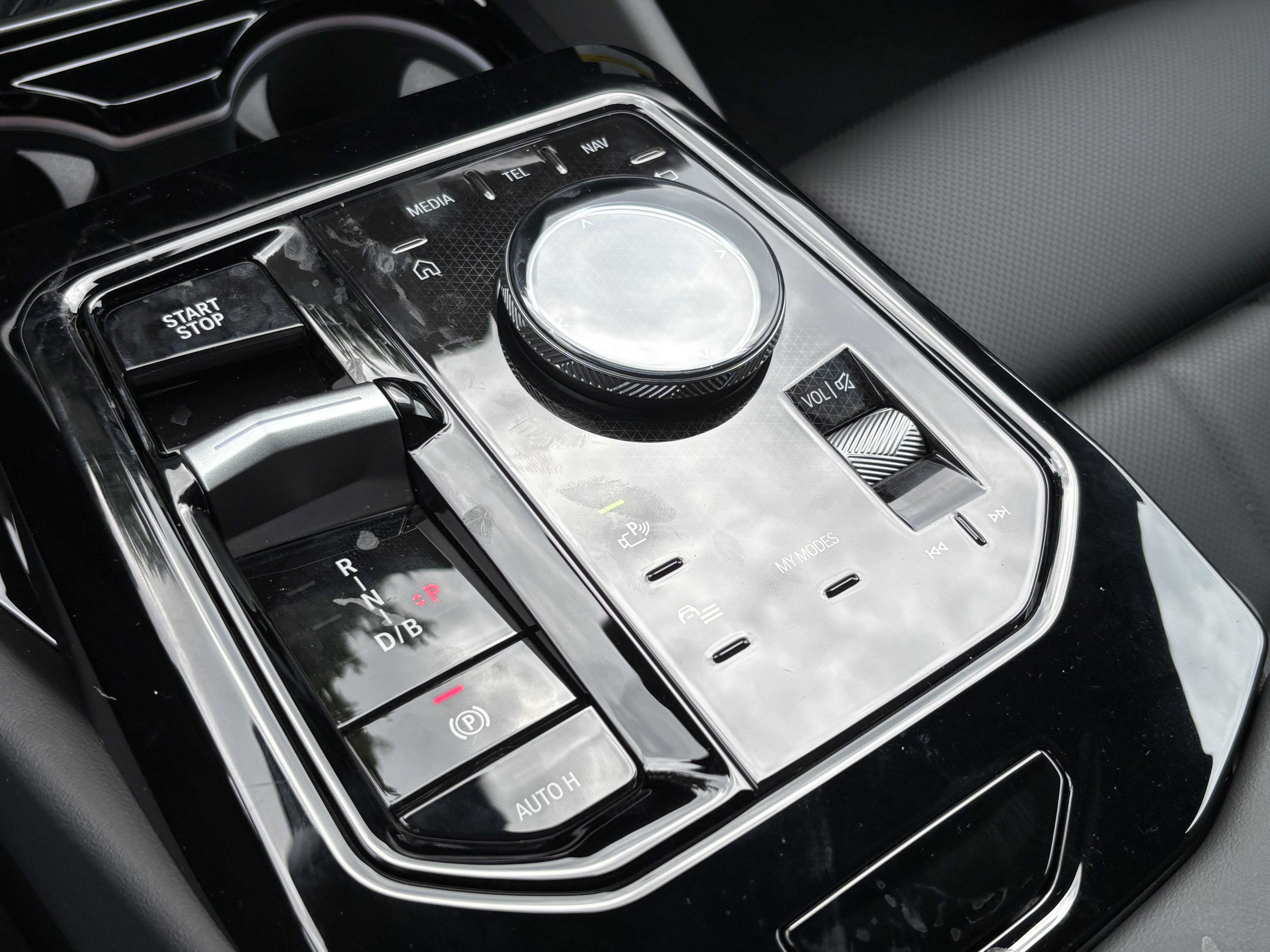 Used 2026 BMW i5 eDrive40 w/ M Sport Package image 29