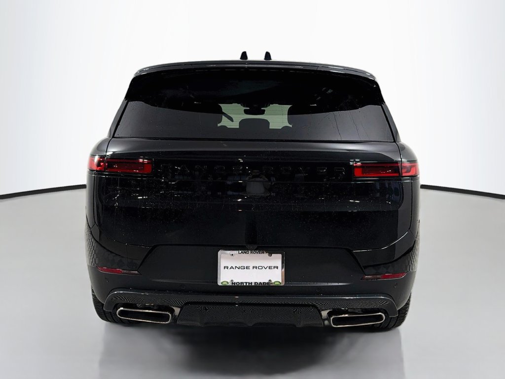 New 2027 Land Rover Range Rover Sport SE AWD/4WD image 6
