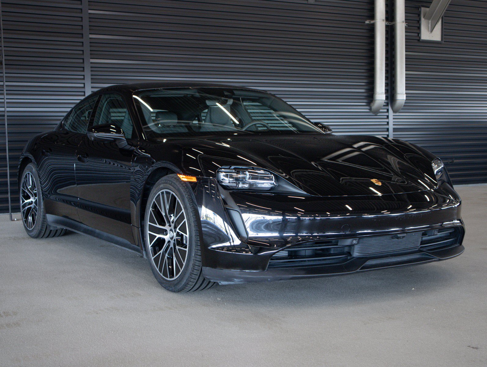 Certified 2023 Porsche Taycan RWD image 5