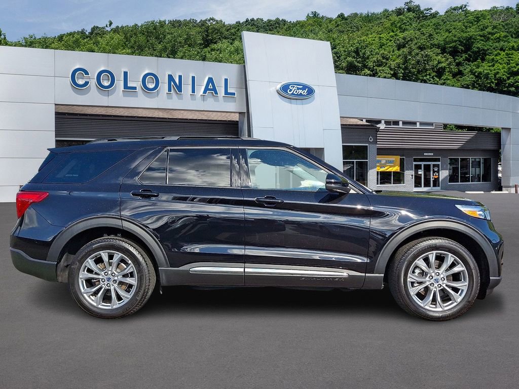 Certified 2024 Ford Explorer XLT w/ Equipment Group 202A AWD/4WD image 7