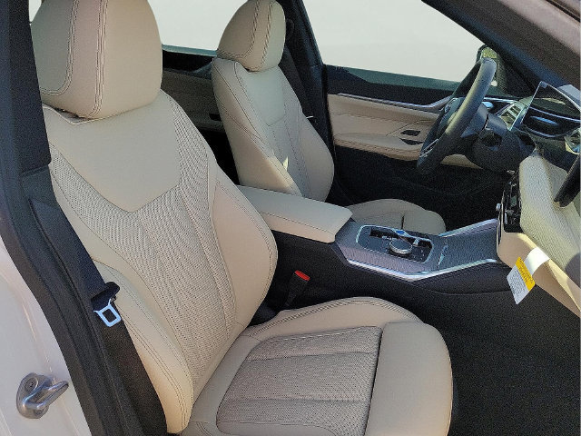 New 2026 BMW i4 eDrive40 w/ M Sport Package RWD image 18