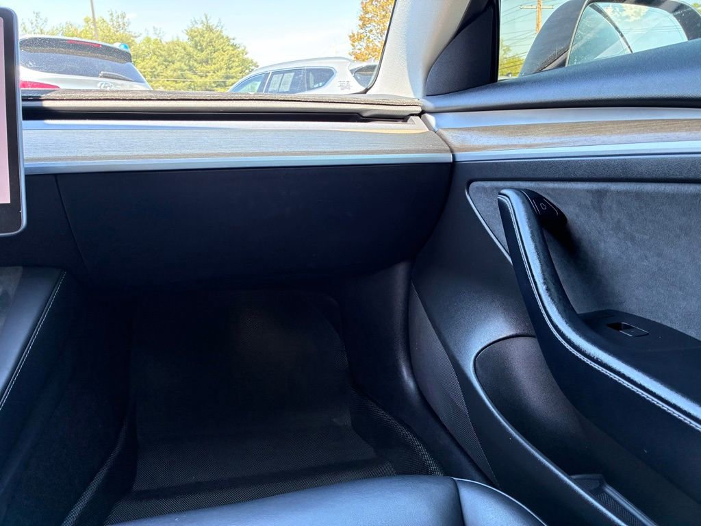 Used 2022 Tesla Model 3 Long Range AWD/4WD image 43