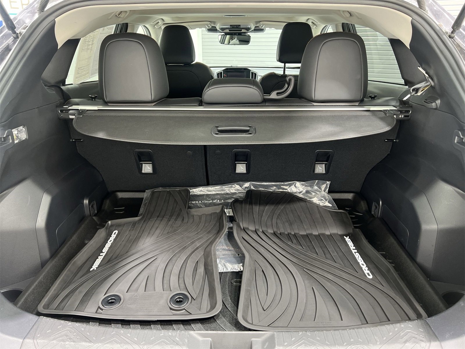 Certified 2025 Subaru Crosstrek 2.5i Limited w/ Crosstrek Mirror Package image 24