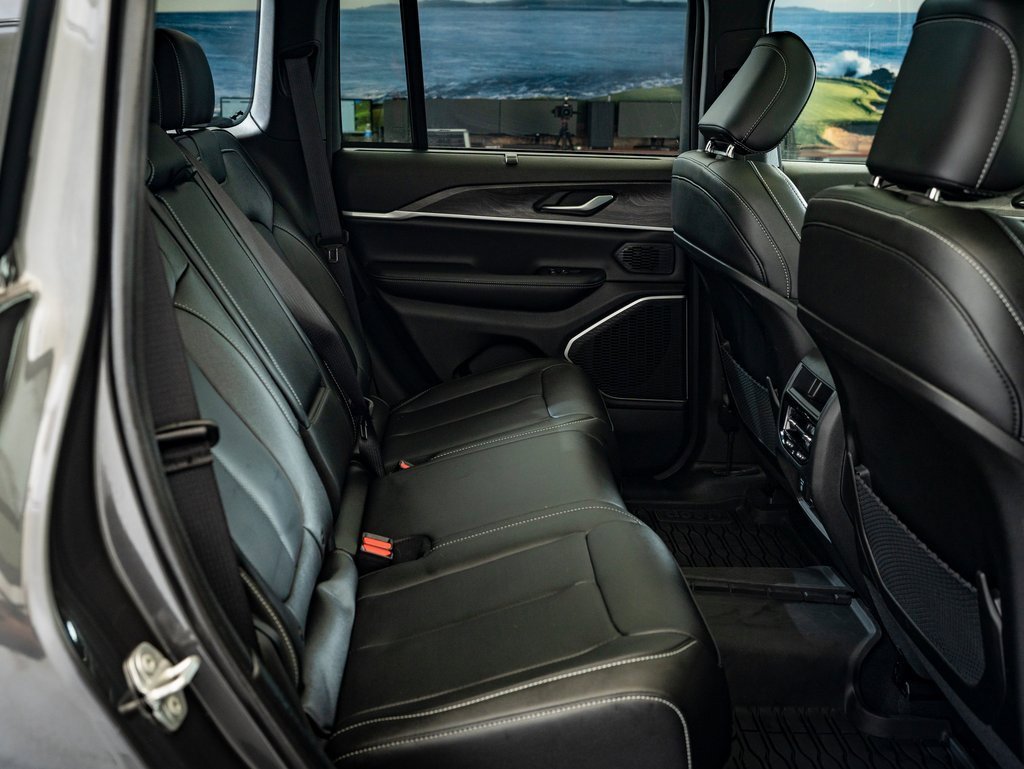 Used 2024 Jeep Grand Cherokee Limited 4xe image 35