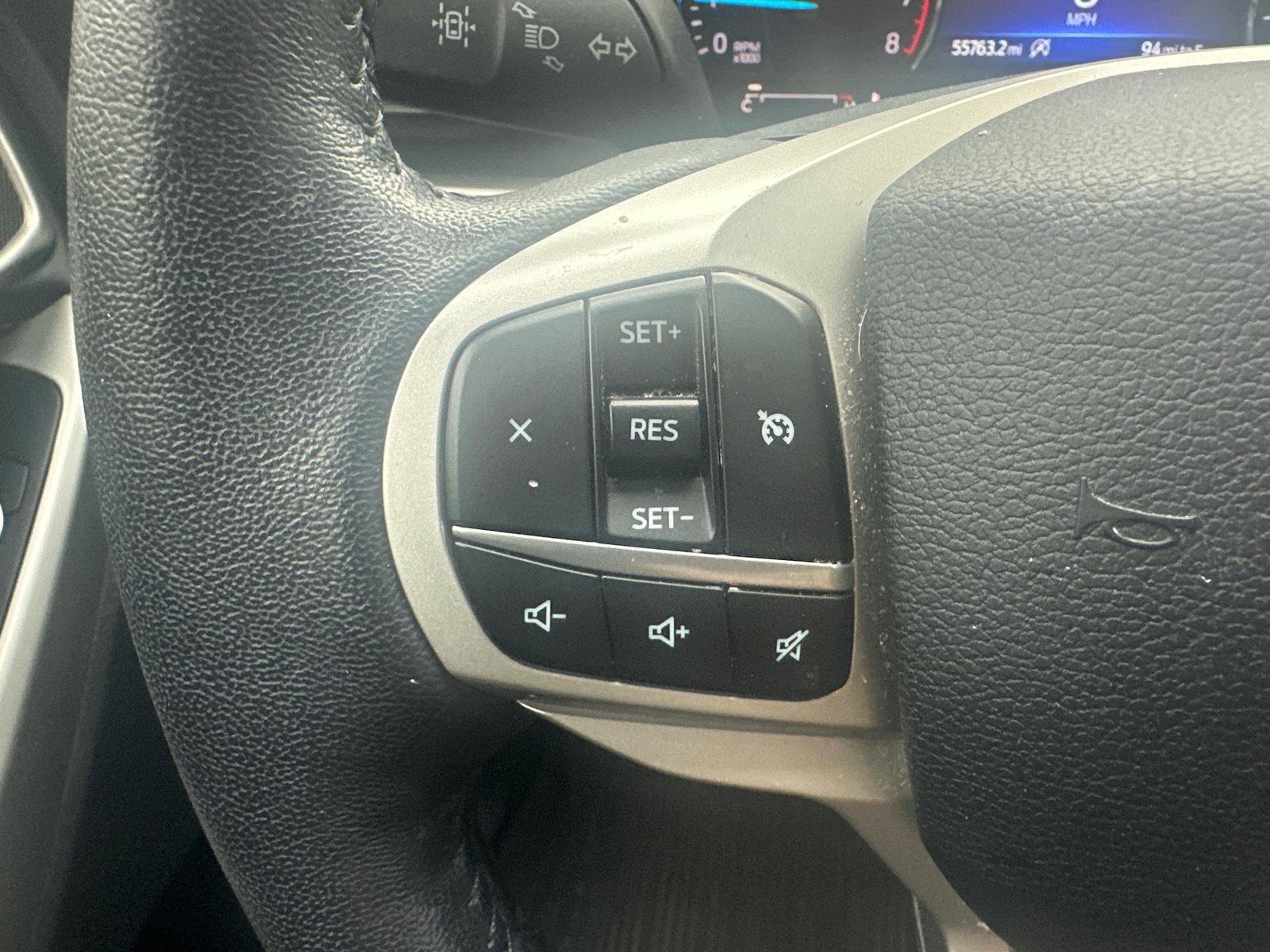 Used 2021 Ford Explorer XLT w/ Equipment Group 202A image 19