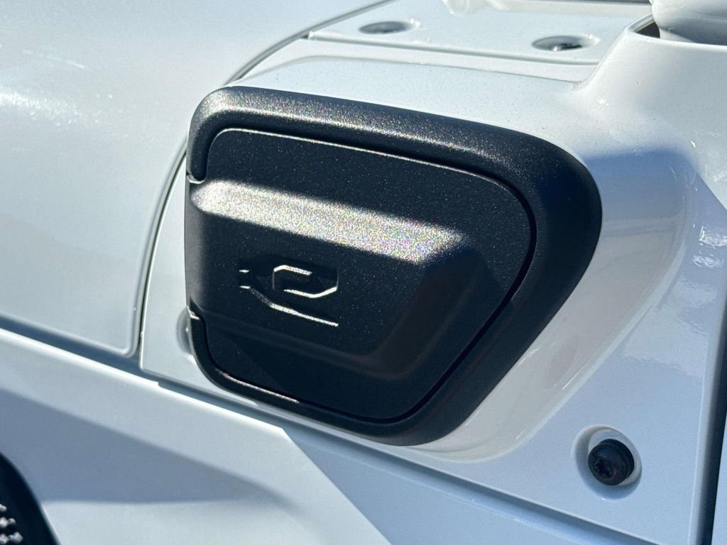 Used 2024 Jeep Wrangler Unlimited image 9
