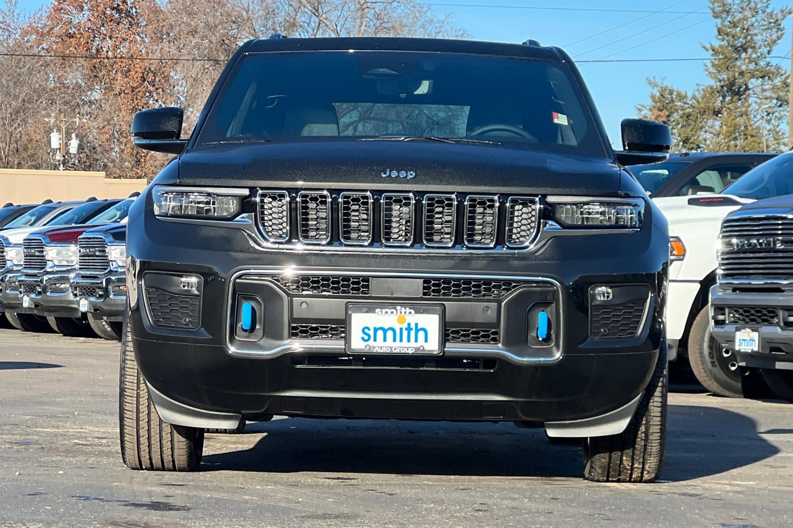 New 2024 Jeep Grand Cherokee Overland w/ Luxury Tech Group IV image 2