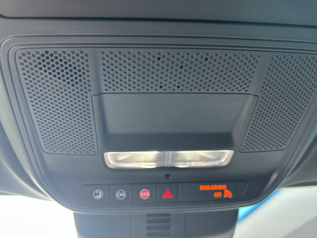 Used 2024 Chevrolet Traverse LT image 34