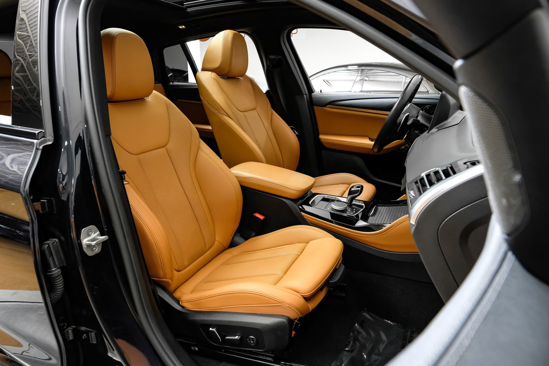 Used 2024 BMW X4 M40i image 37