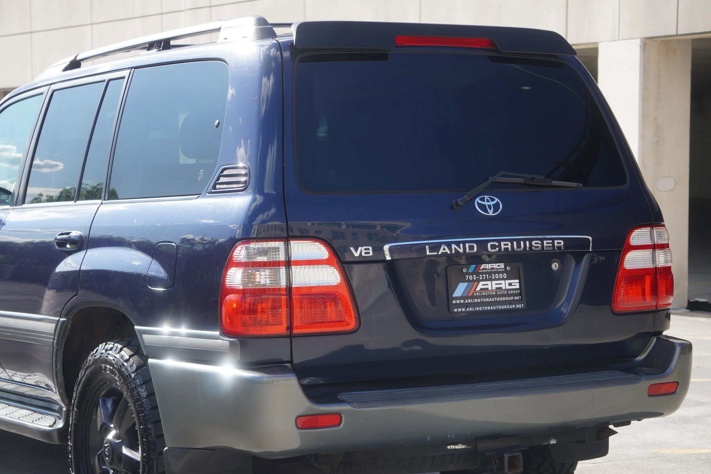 Used 2004 Toyota Land Cruiser AWD/4WD image 28