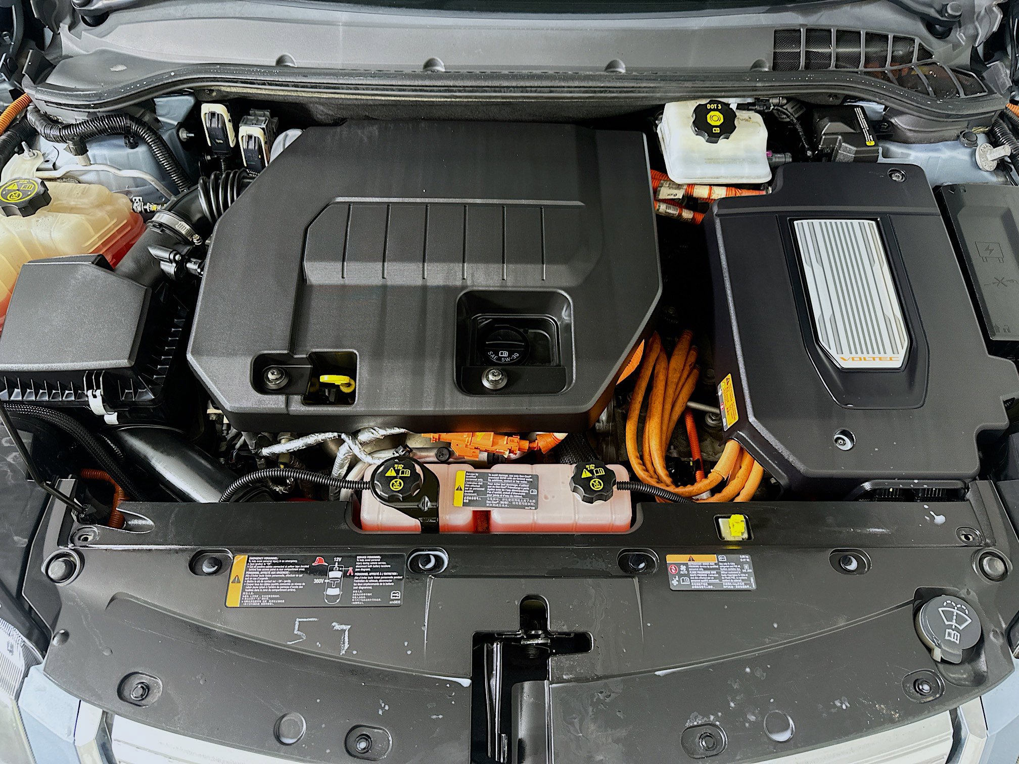 Used 2013 Chevrolet Volt w/ Enhanced Safety Package 2 image 32