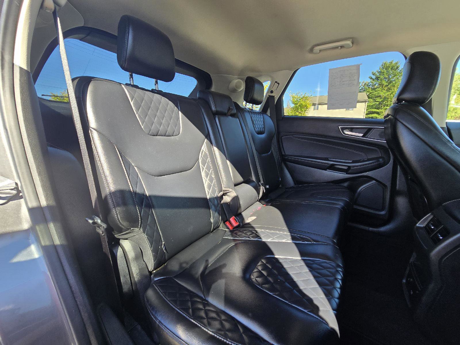 Used 2023 Ford Edge Titanium image 18