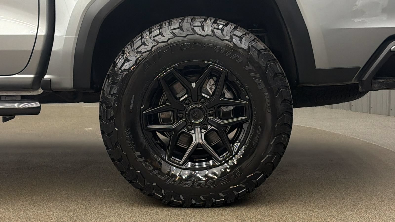 Used 2026 GMC Canyon AT4 AWD/4WD image 12