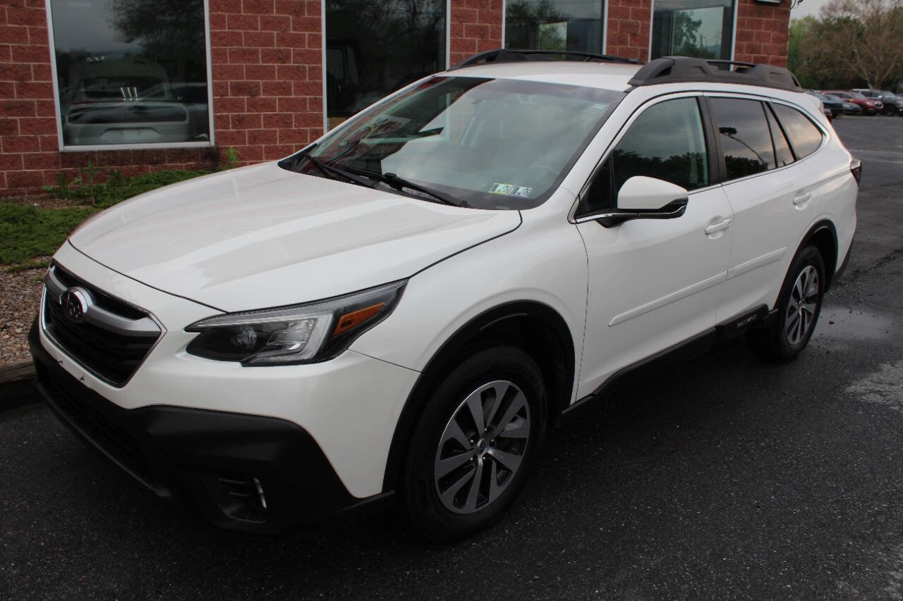 Used 2022 Subaru Outback Premium AWD/4WD image 2