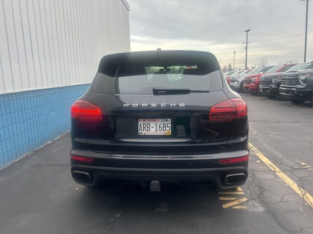Used 2017 Porsche Cayenne Platinum Edition image 3