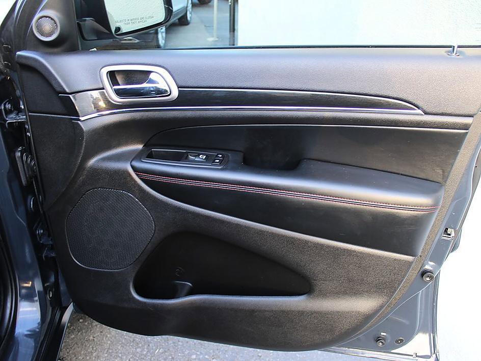 Used 2018 Jeep Grand Cherokee Trailhawk AWD/4WD image 22