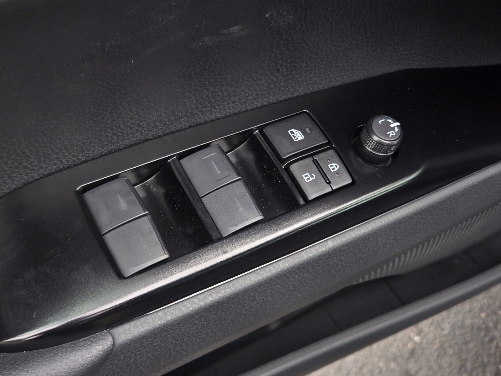 Certified 2026 Toyota Camry SE FWD image 10