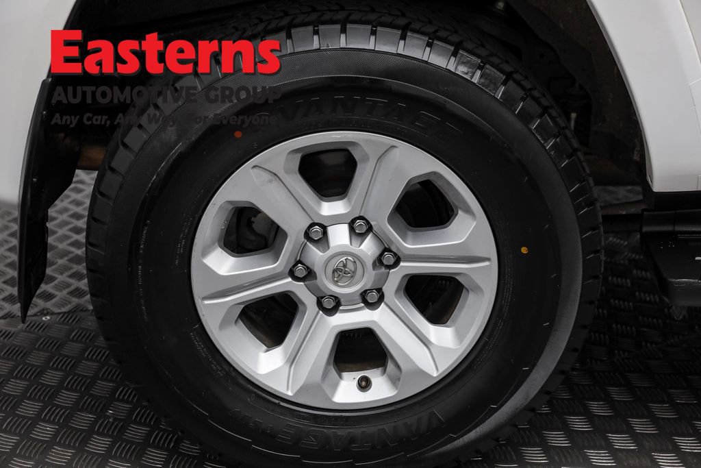 Used 2024 Toyota 4Runner SR5 image 28