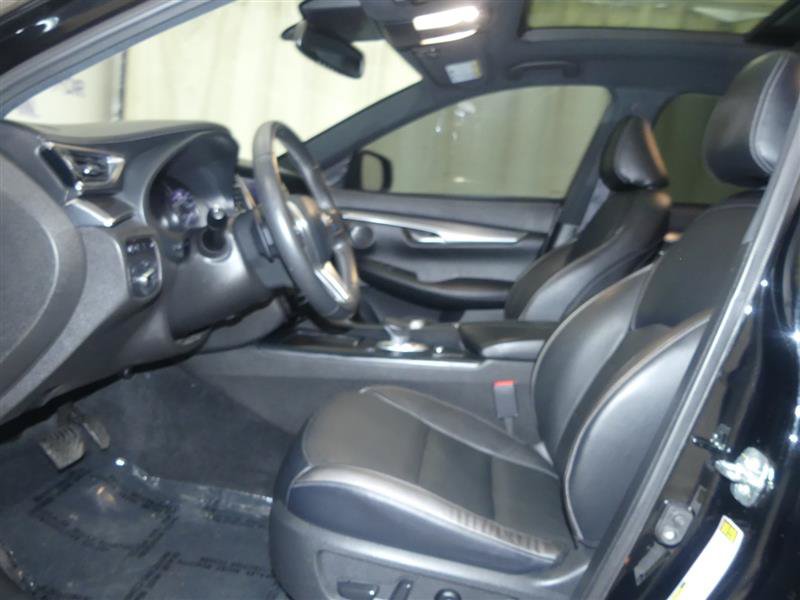 Used 2022 INFINITI QX50 Luxe w/ Appearance Package AWD/4WD image 17