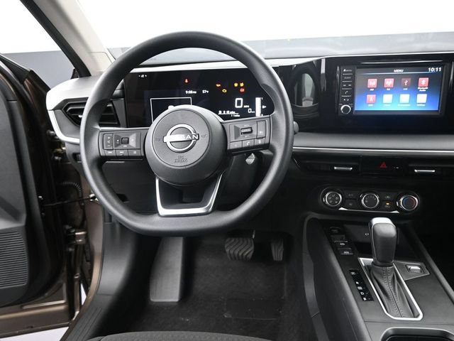 Certified 2025 Nissan Kicks S AWD/4WD image 11